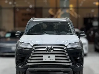 2025 لكزس إل إكس 600