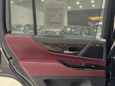 2025 لكزس إل إكس 600