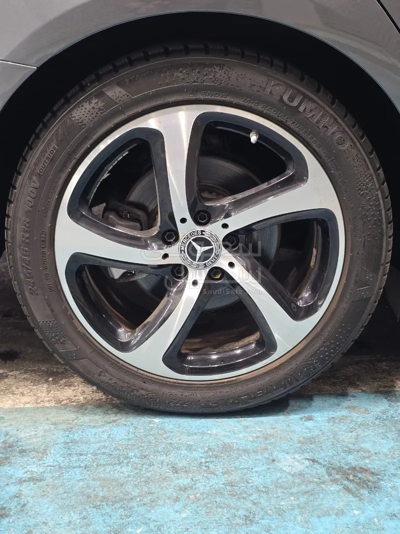 2020 مرسيدس - بنز إي 250