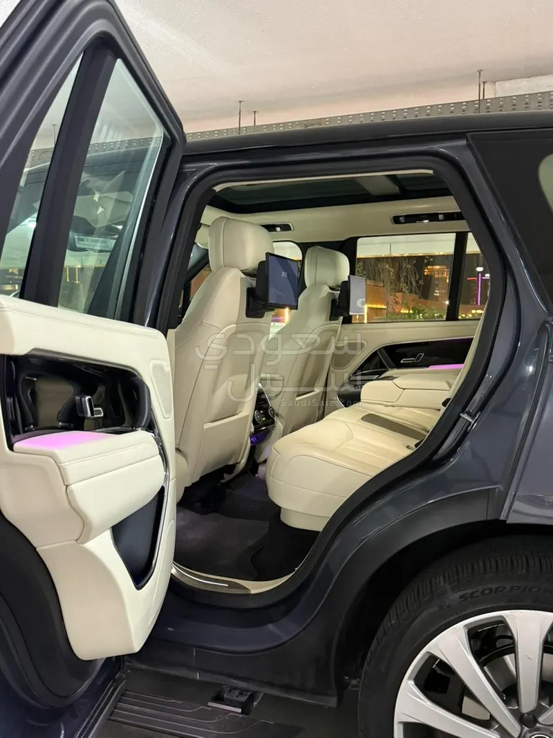2024 Land Rover Range Rover HSE