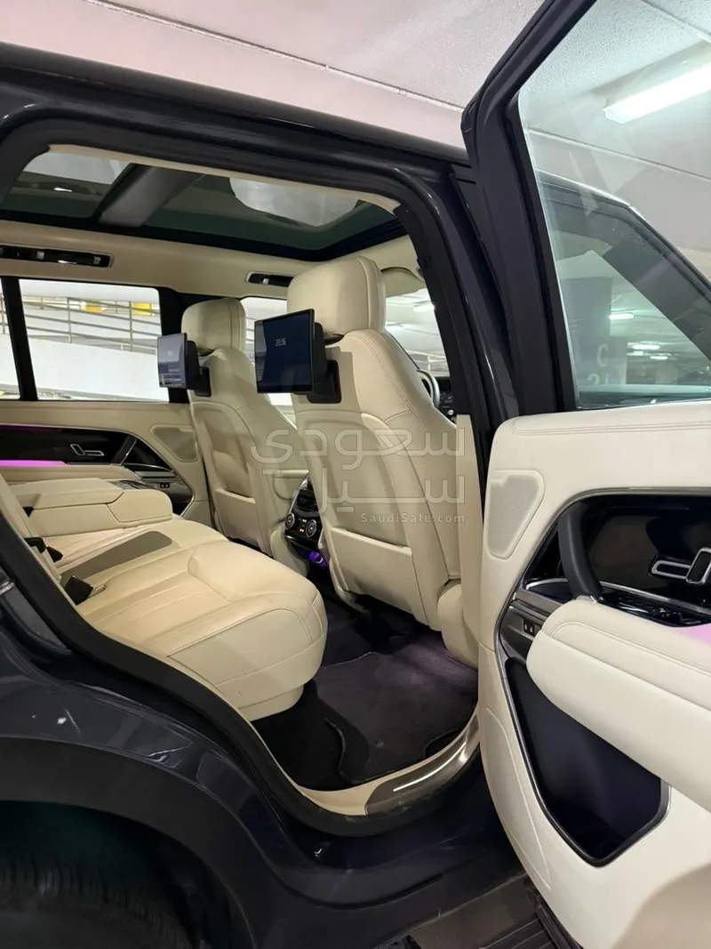 2024 Land Rover Range Rover HSE