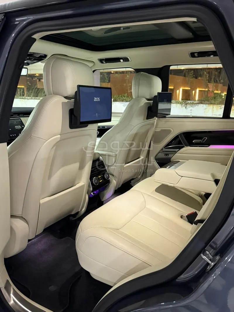 2024 Land Rover Range Rover HSE