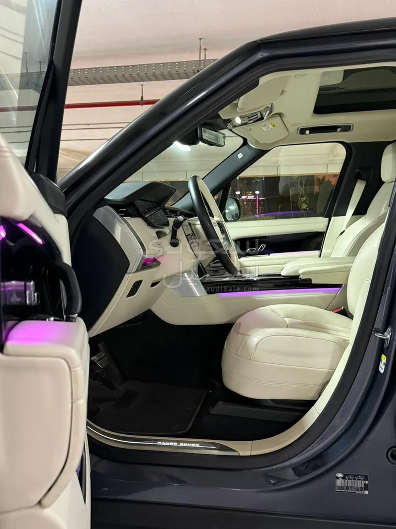 2024 Land Rover Range Rover HSE