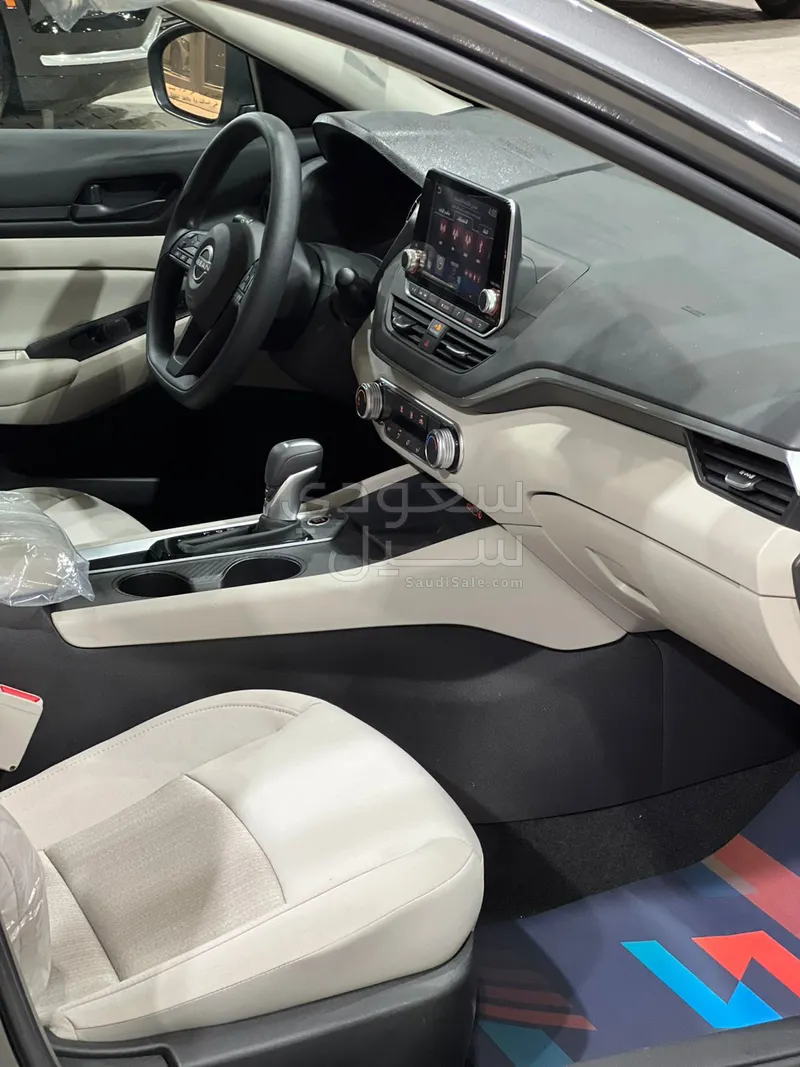 2025 Nissan Altima