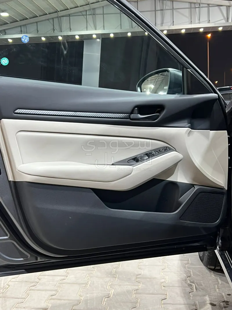 2025 Nissan Altima
