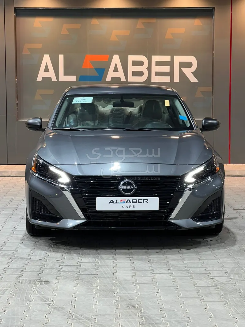 2025 Nissan Altima