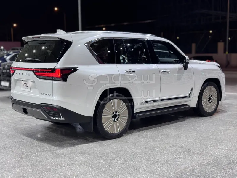 2025 Lexus LX 600