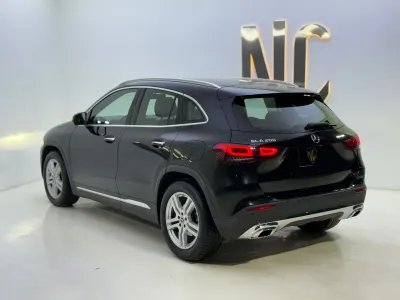 2021 Mercedes-Benz GLA 200