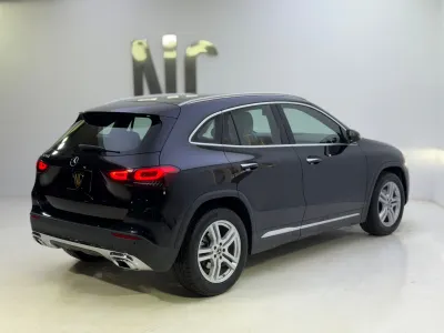 2021 Mercedes-Benz GLA 200