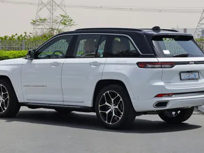 2025 Jeep Grand Cherokee Summit