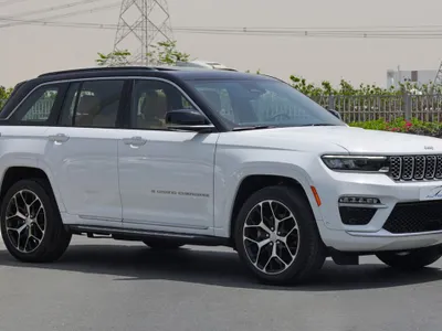 2025 Jeep Grand Cherokee Summit