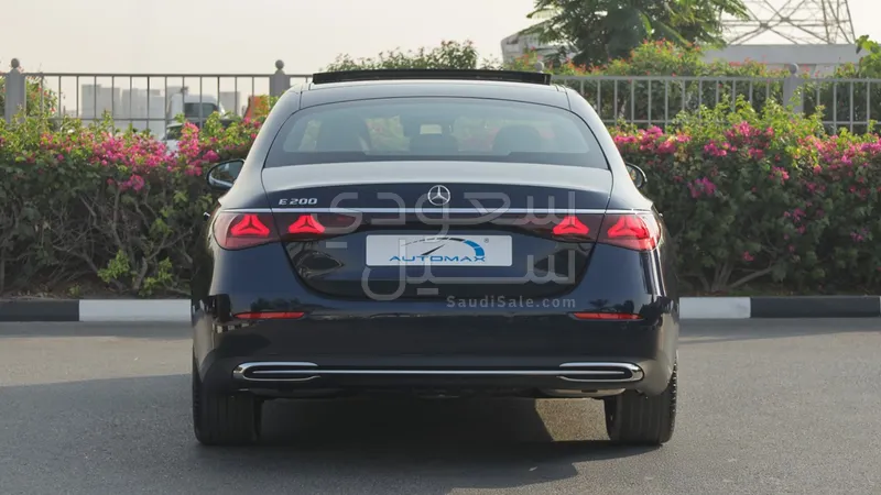 2026 Mercedes-Benz E 200