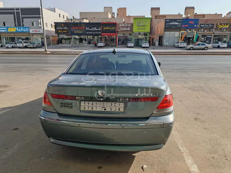 2005 بي ام دبليو الفئة السابعة 745 إل أي