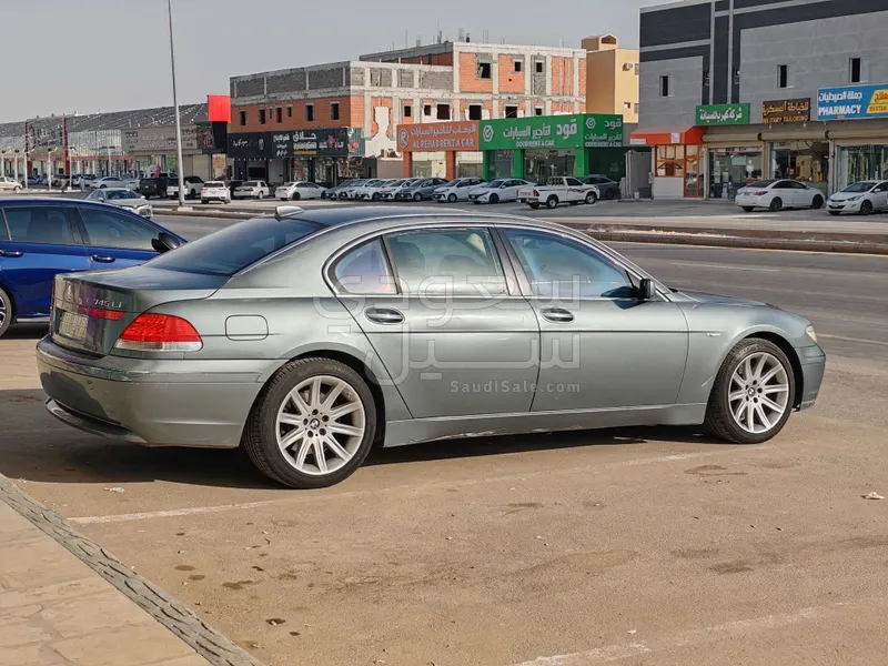 2005 بي ام دبليو الفئة السابعة 745 إل أي