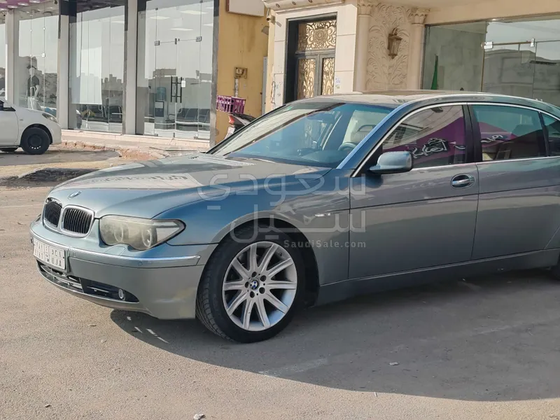 2005 بي ام دبليو الفئة السابعة 745 إل أي