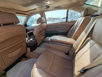 2005 بي ام دبليو الفئة السابعة 745 إل أي