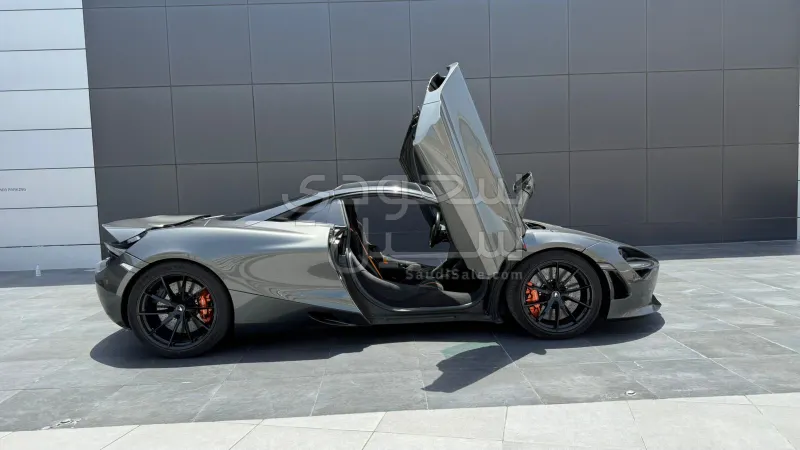 2021 McLaren 720 S