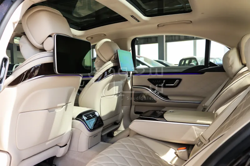 2022 Mercedes-Benz S 580