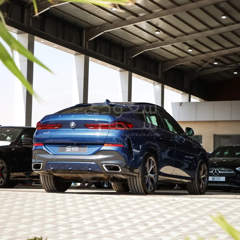 2022 BMW X Series 6