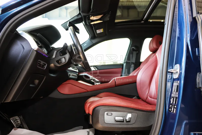 2022 BMW X Series 6