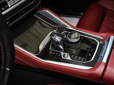 2022 BMW X Series 6