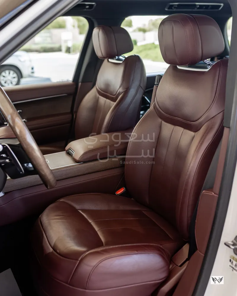 2023 Land Rover Range Rover Vogue SE