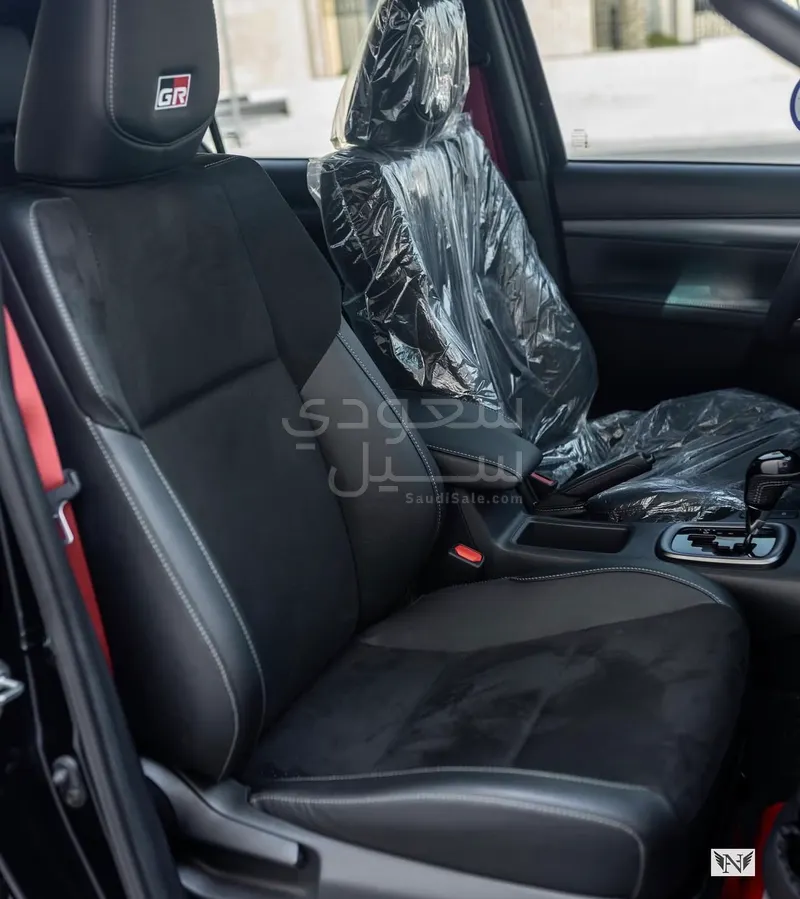 2024 Toyota Hilux Double Cab