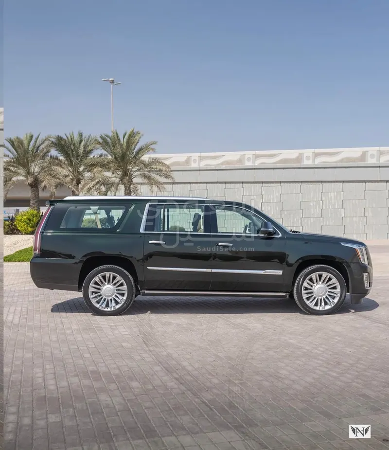 2016 Cadillac Escalade Platinum