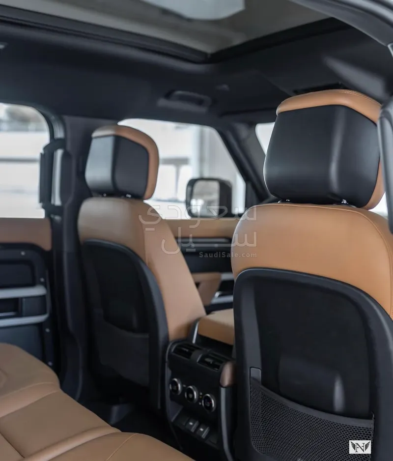 2023 Land Rover Defender HSE
