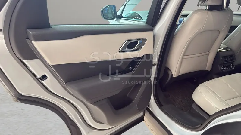 2025 لاند روفر رينج روفر فيلار اس اي
