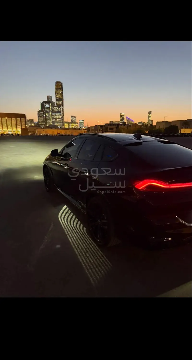 2021 بي ام دبليو الفئة اكس 6 إم