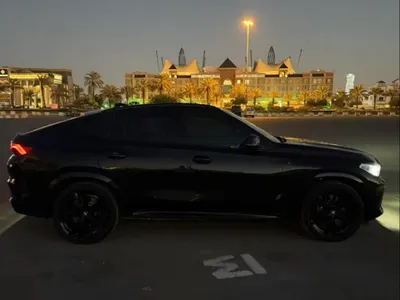 2021 بي ام دبليو الفئة اكس 6 إم