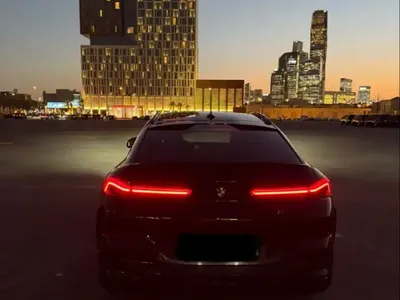 2021 بي ام دبليو الفئة اكس 6 إم