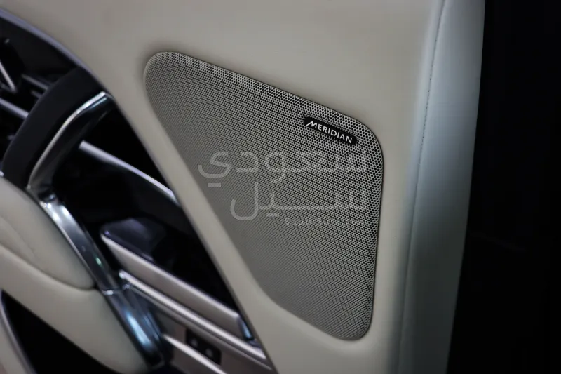 2023 Land Rover Range Rover Vogue SE