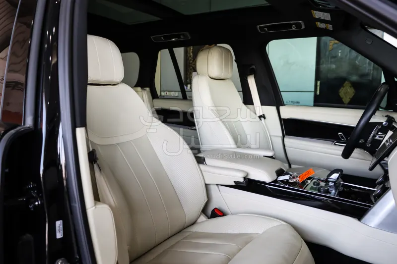 2023 Land Rover Range Rover Vogue SE