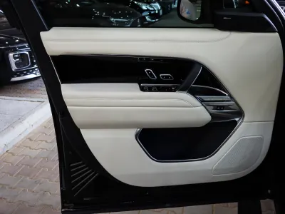 2023 Land Rover Range Rover Vogue SE