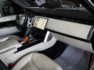 2023 Land Rover Range Rover Vogue SE