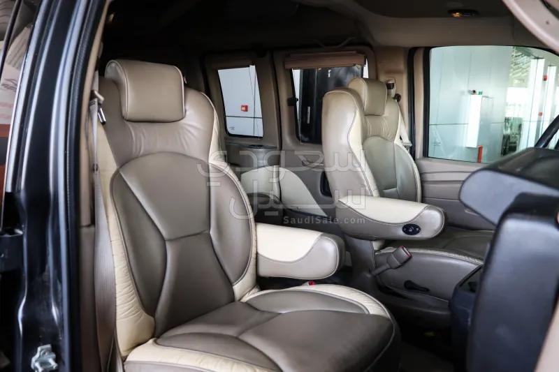 2011 GMC Savana