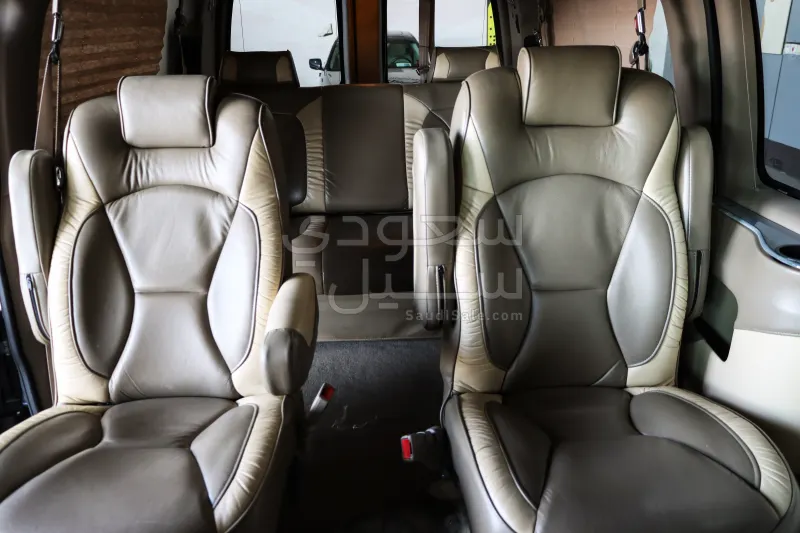 2011 GMC Savana