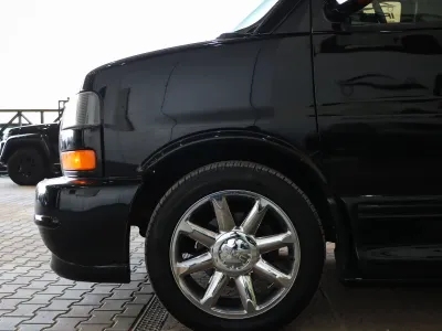2011 GMC Savana