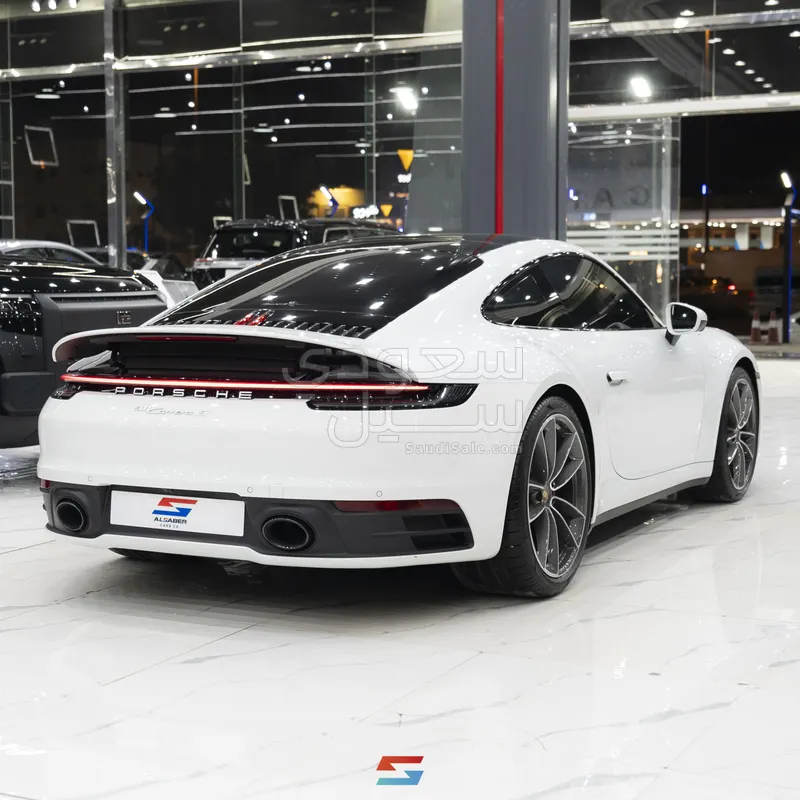 2024 بورش 911 كاريرا اس