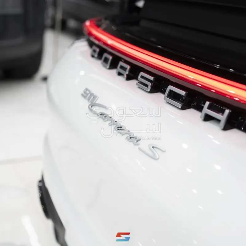 2024 بورش 911 كاريرا اس
