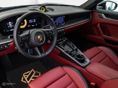 2025 بورش 911 كاريرا