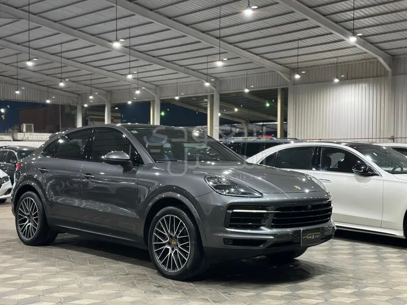 2022 Porsche Cayenne Coupe