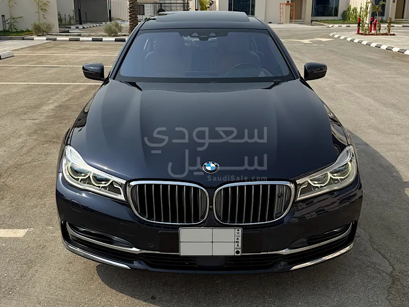 2016 بي ام دبليو الفئة السابعة 750 إل أي