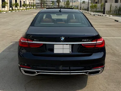 2016 بي ام دبليو الفئة السابعة 750 إل أي