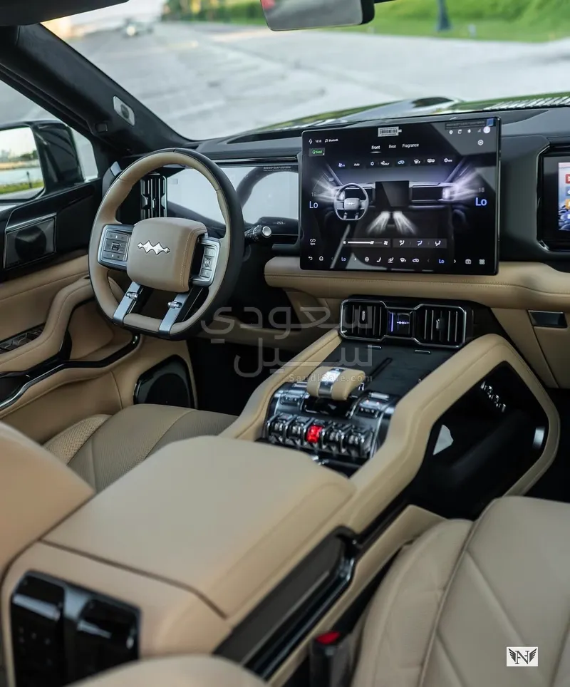 2025 بي واي دي ليوبارد 8