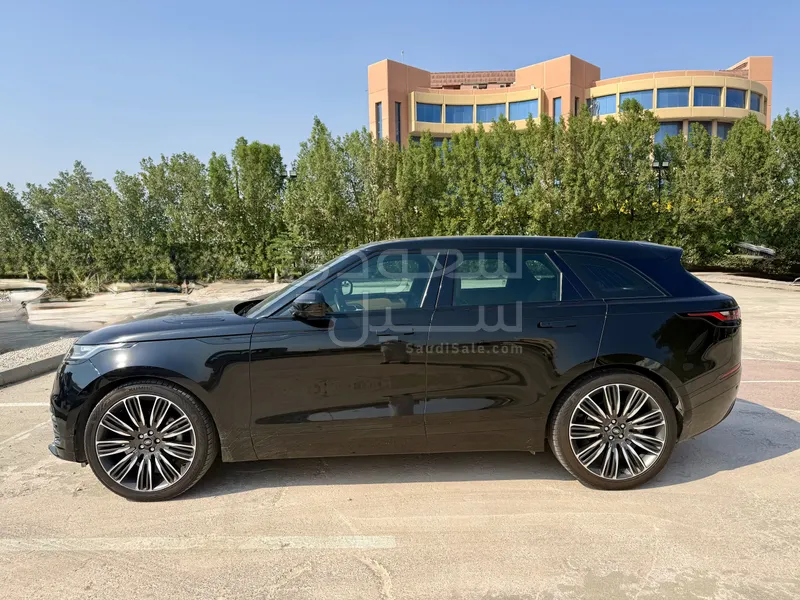 2022 لاند روفر رينج روفر فيلار أر - دايناميك