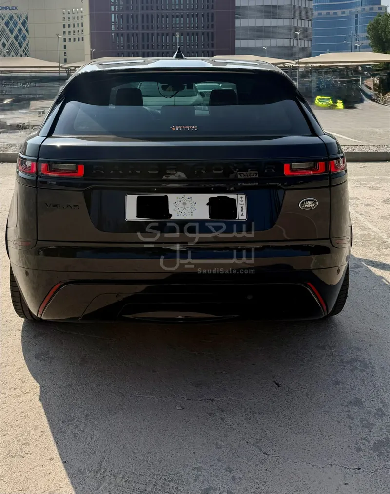 2022 لاند روفر رينج روفر فيلار أر - دايناميك