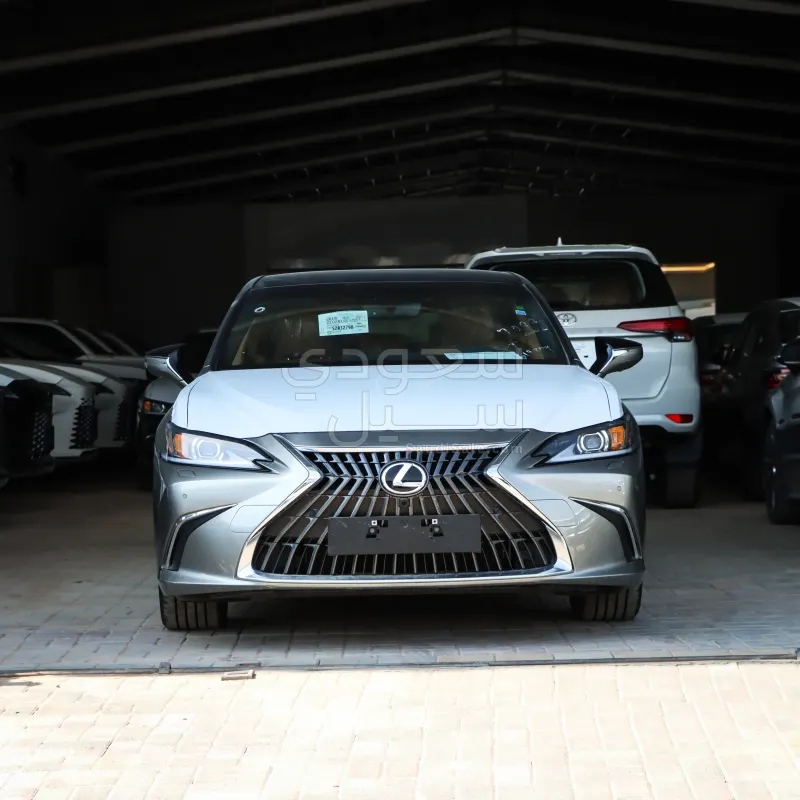 2025 Lexus ES 350